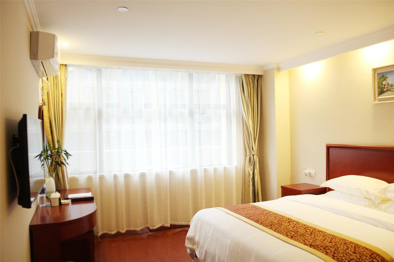 Greentree Inn Liaoning Dalian Development Zone Jinma Road Pedestrian Street Express Hotel Exteriér fotografie