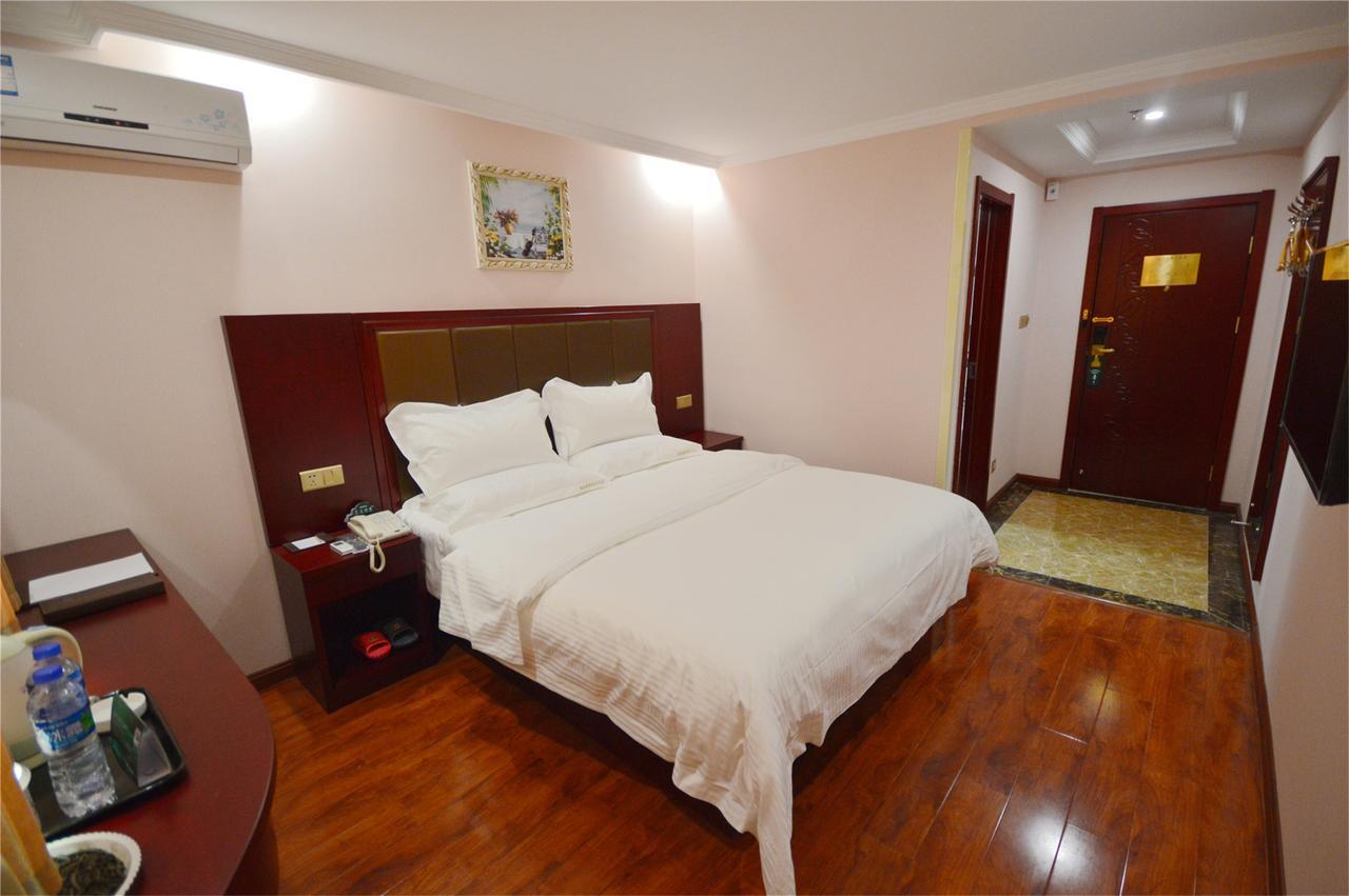Greentree Inn Liaoning Dalian Development Zone Jinma Road Pedestrian Street Express Hotel Exteriér fotografie